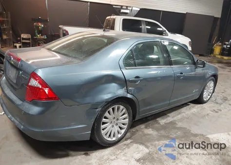 2012 Ford Fusion Hybrid z USA, uszkodzony, nr VIN 3FADP0L36CR260951